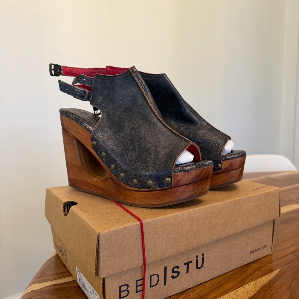 BED|STU Black and Brown Wedge Sandals